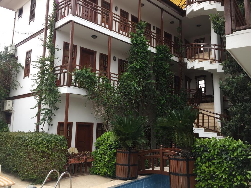Hotel Karyatit Kaleici Antalya Bagian luar foto